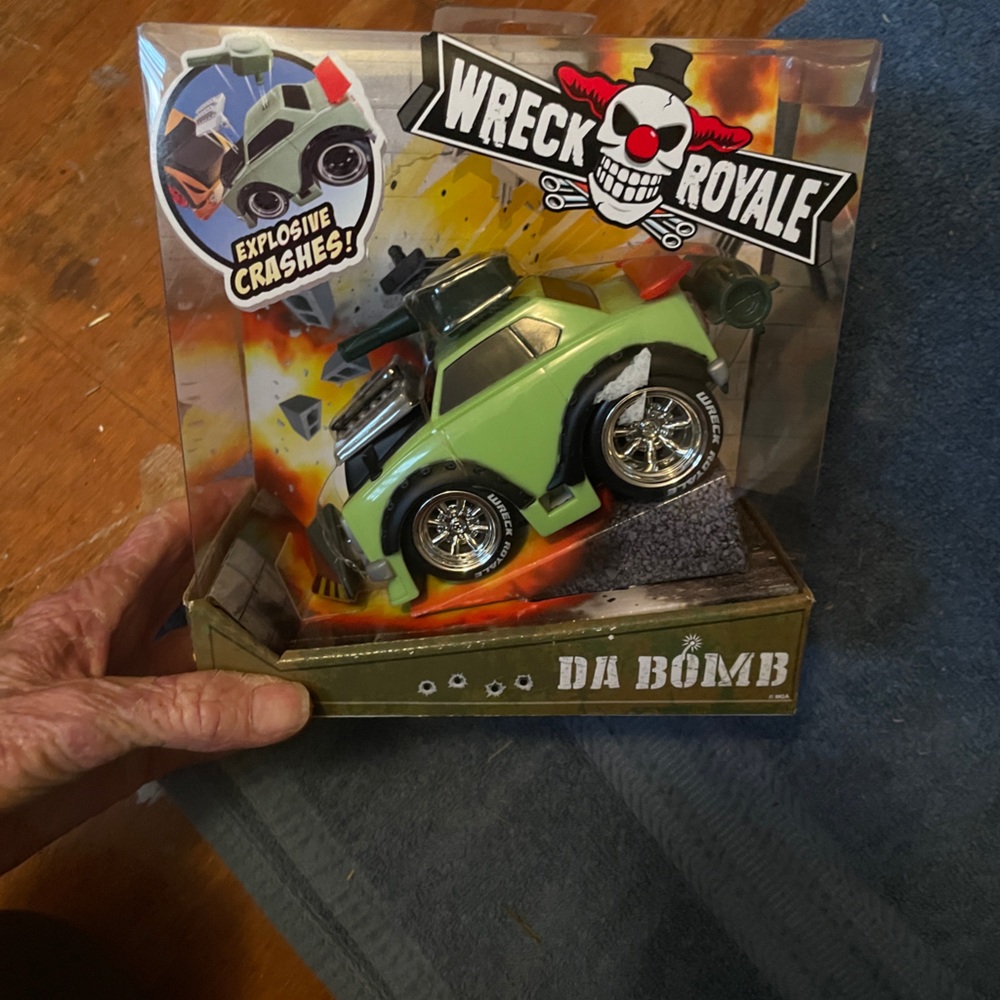 Wreck Royales bump up cars